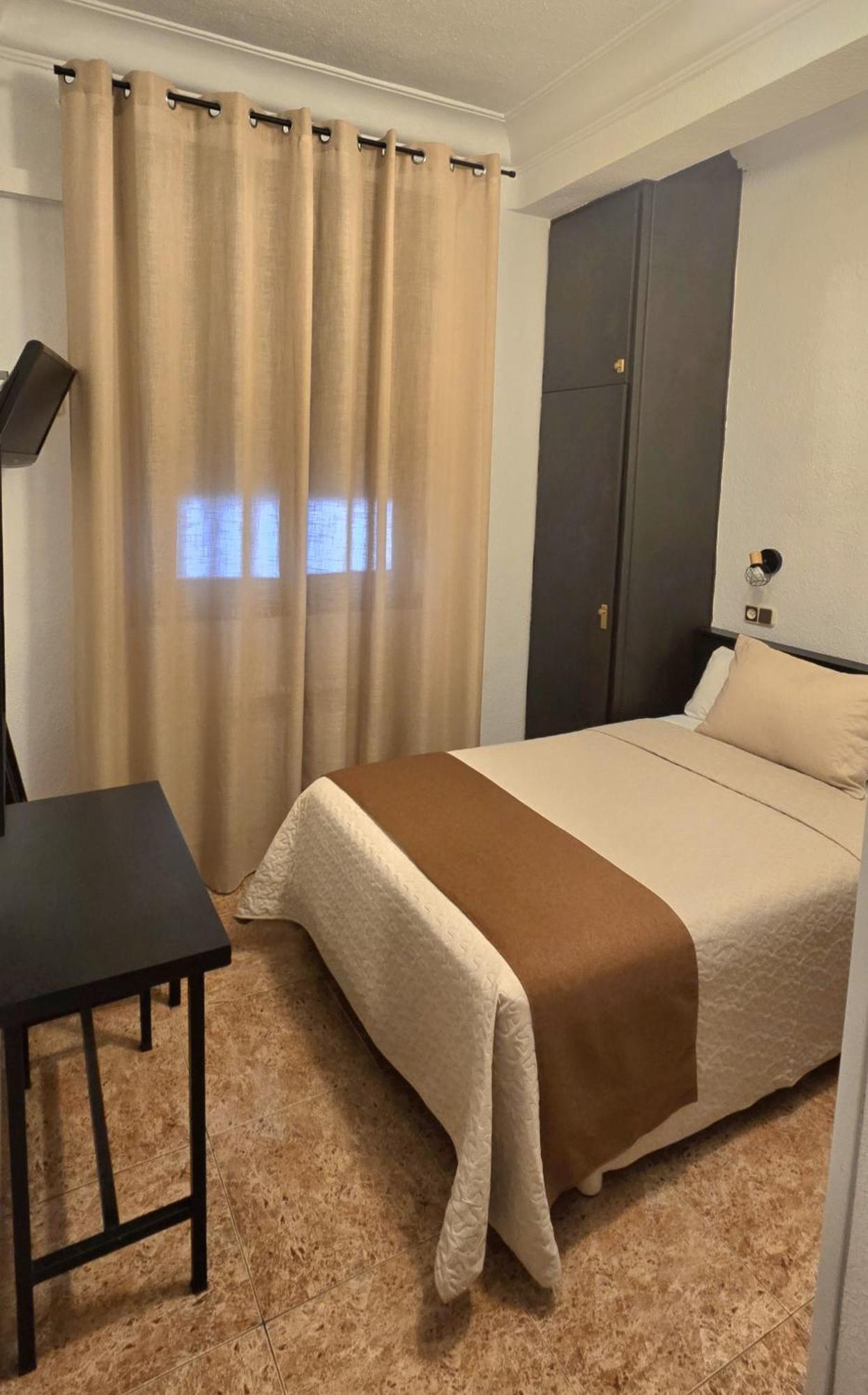 Hostal Prada Мадрид Екстер'єр фото