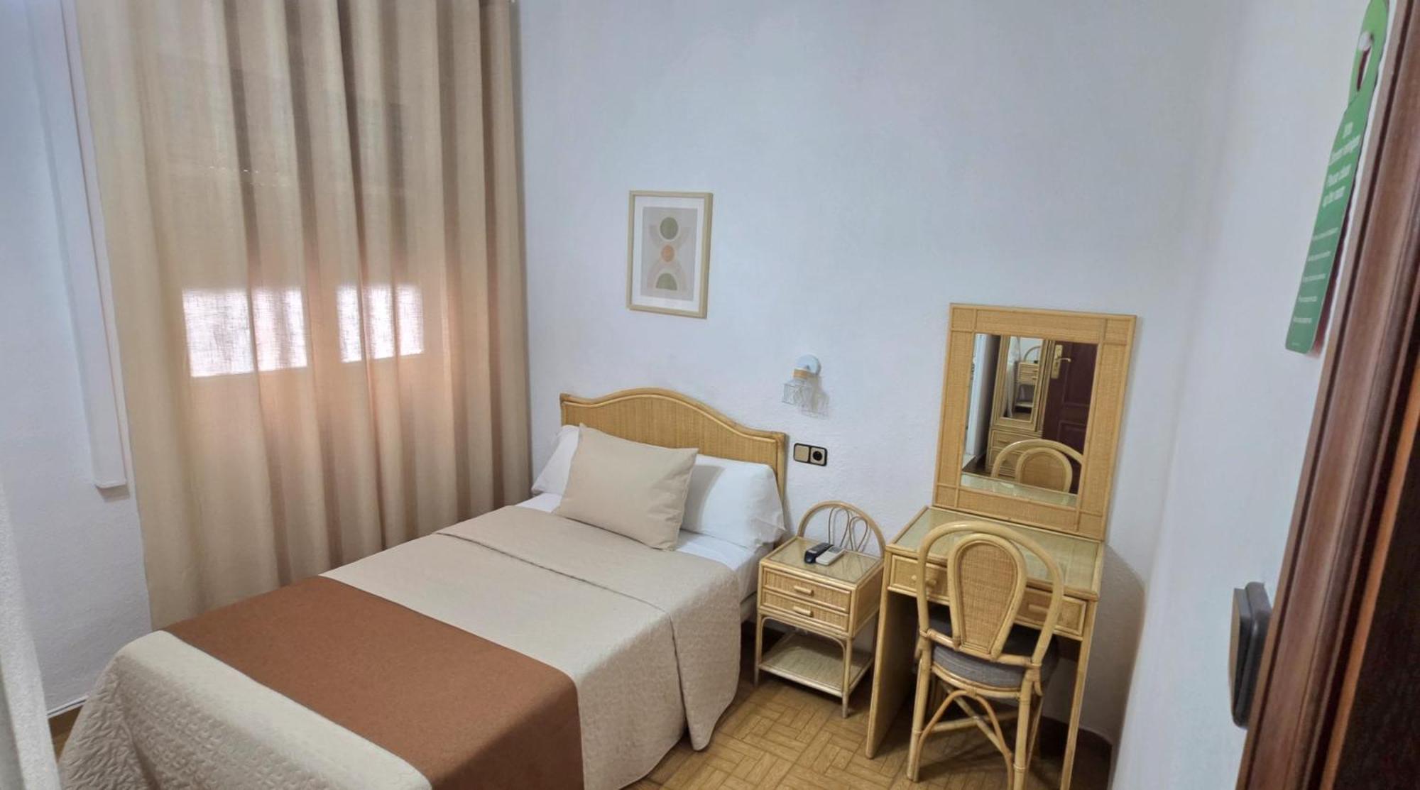 Hostal Prada Мадрид Екстер'єр фото