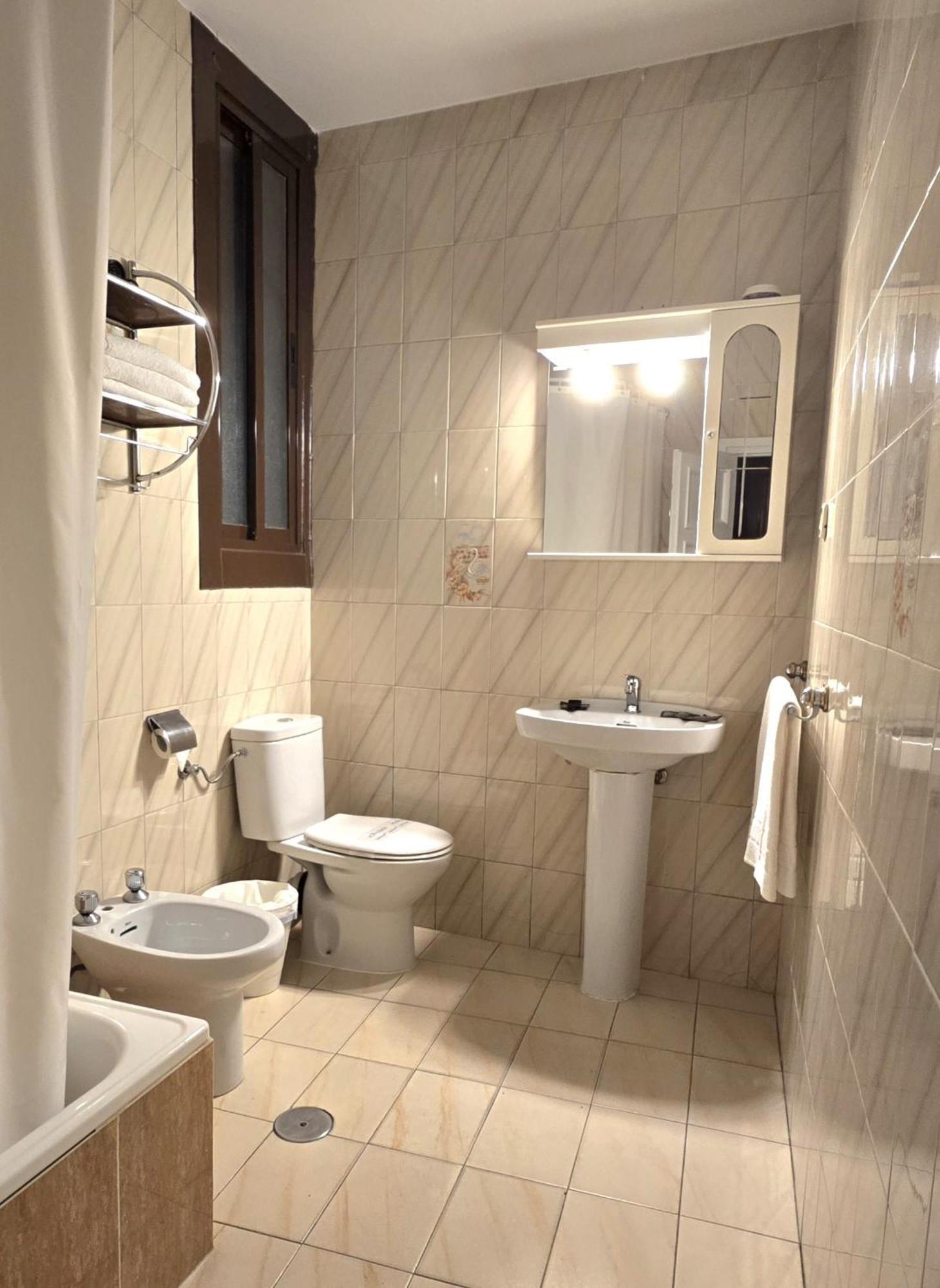 Hostal Prada Мадрид Екстер'єр фото